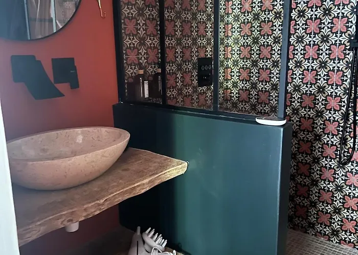 Champagne Et Jacuzzi Сasa de vacaciones *